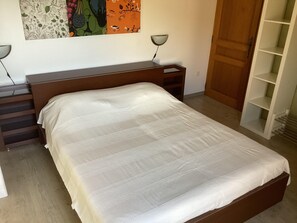 3 bedrooms, individually furnished, bed sheets