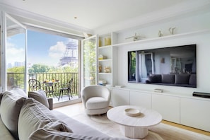 Apartment | Living area