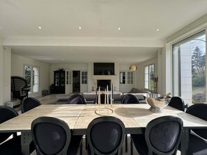 House | Dining
