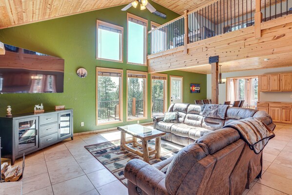 House (4 Bedrooms) | Interior