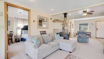 Stuga (3 Bedrooms) | Interiör