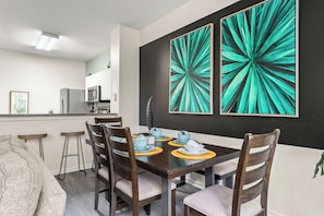 Dining - Magical Stay Near Disney / Pool + Resort Access (Kissimmee)