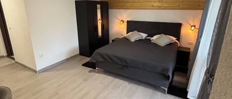 4 slaapkamers, wifi, beddengoed