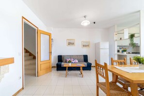 Apartamento | Sala de estar | Una chimenea