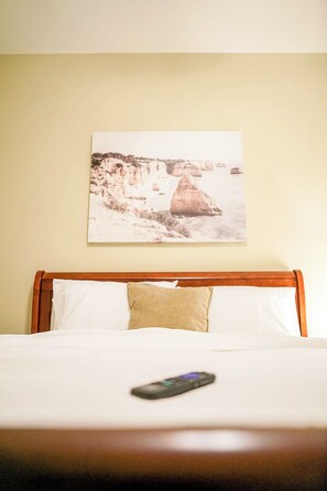 6 habitaciones, tabla de planchar con plancha y wifi gratis