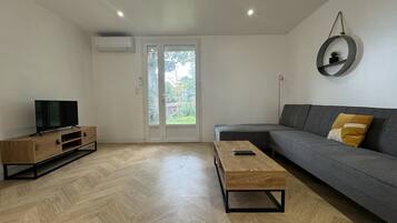 House | Living room