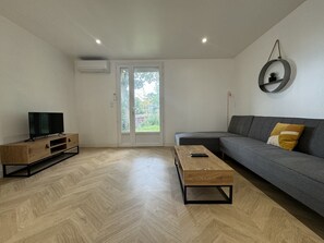 House | Living room