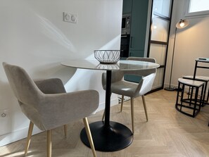 House | Dining