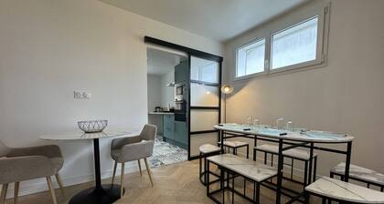 Peaceful Home With Terrace & Parking