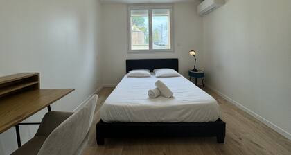 Peaceful Home With Terrace & Parking