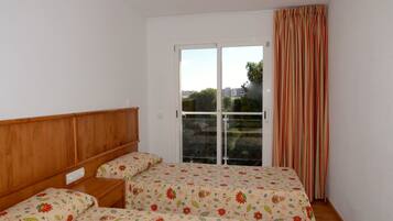 Appartement | 3 chambres, fer et planche Ă repasser