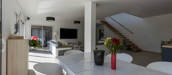 Modern Villa for 10 With Private Pool