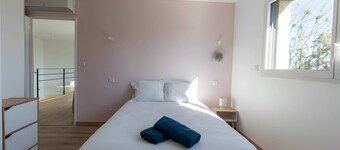 Modern Villa for 10 With Private Pool