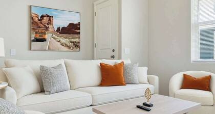 Cozy 2BR Getaway, 3 Bd/2BA