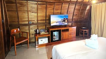 Egyptian cotton sheets, premium bedding, pillow-top beds, minibar