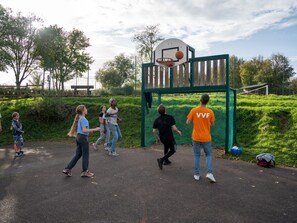 View from property - Cottage in Semur-en-auxois in Forest Retreat (Le Val-Larrey)
