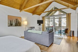 1 chambre, fer et planche à repasser, Wi-Fi gratuit, draps fournis