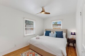 2 chambres, fer et planche à repasser, Wi-Fi gratuit, draps fournis