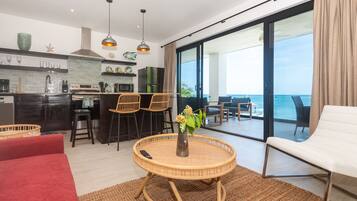 Kondominium, 1 kamar tidur | Area keluarga | Smart TV