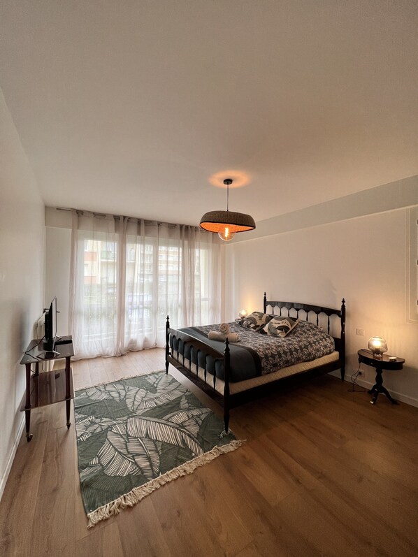 Apartment | 3 bedrooms, individually furnished, iron/ironing board - Retro Chic Stay for 8 in Le Mans (Le Mans)