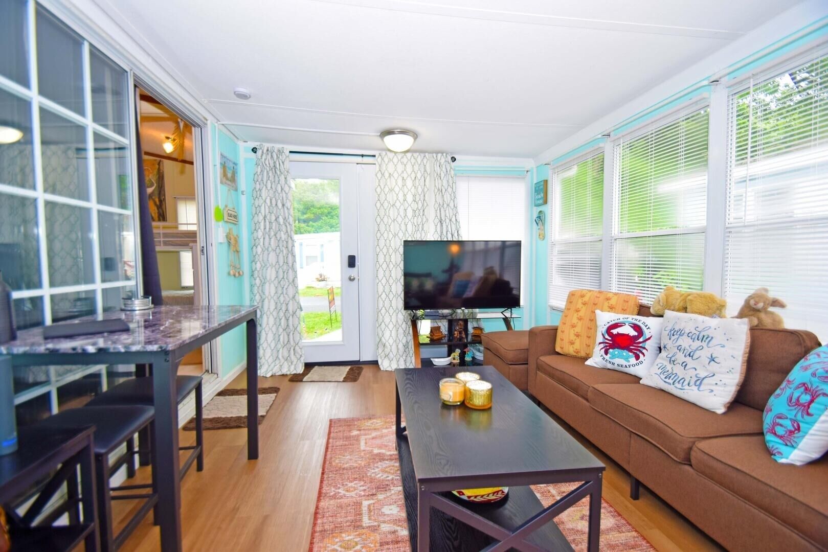 House, 3 Bedrooms | Living area | Streaming services