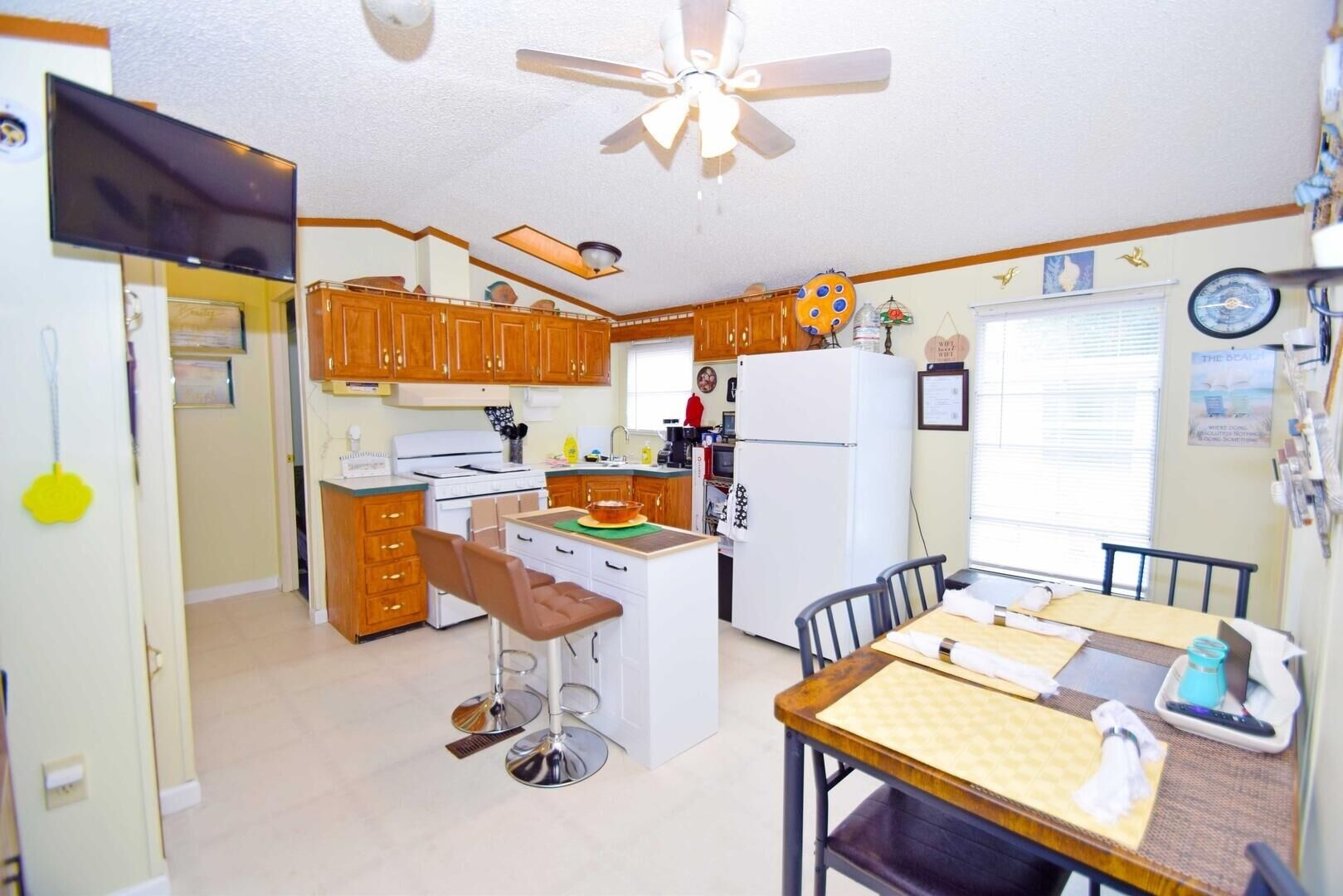 House, 3 Bedrooms | Dining