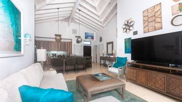 House, 2 Bedrooms | Living area