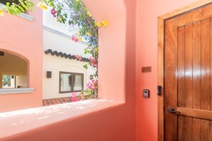 Apartment, 2 Bedrooms | Exterior detail