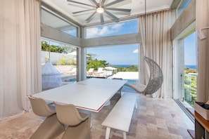 House, 4 Bedrooms | Dining
