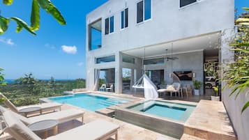 House, 4 Bedrooms | Pool