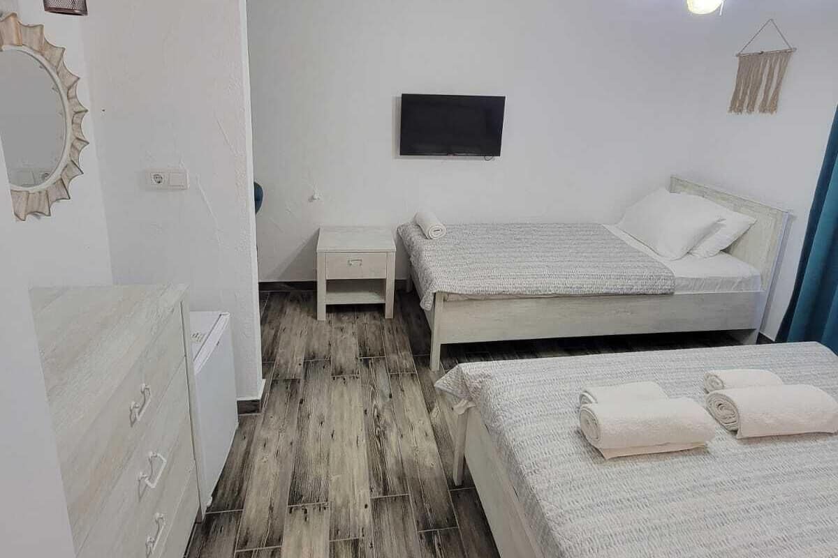 Deluxe Room | In-room safe, laptop workspace, free WiFi
