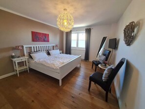 Apartment | 2 bedrooms, individually furnished