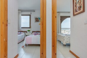 Appartement | 2 chambres, fer et planche à repasser