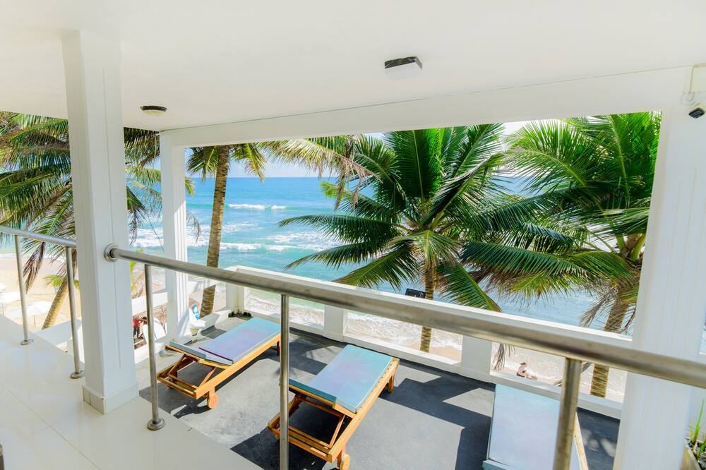 Royal Beach Hotel Hikkaduwa