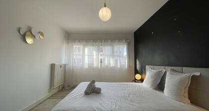Apartment in Le Mans Near Train Station