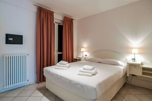 1 chambre, coffres-forts dans les chambres, Wi-Fi gratuit, draps fournis