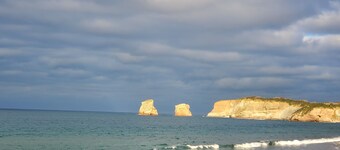 House in park on Urrugne corniche, swimming pool and tennis court, close to the ocean