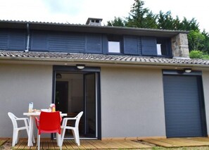 House | Outdoor dining