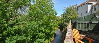 Seaglass Cottage Anstruther- stylish seaside stay