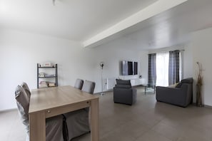 House | Dining