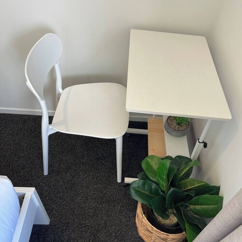 Room-your Cosy Sunny Cove Near Travis We