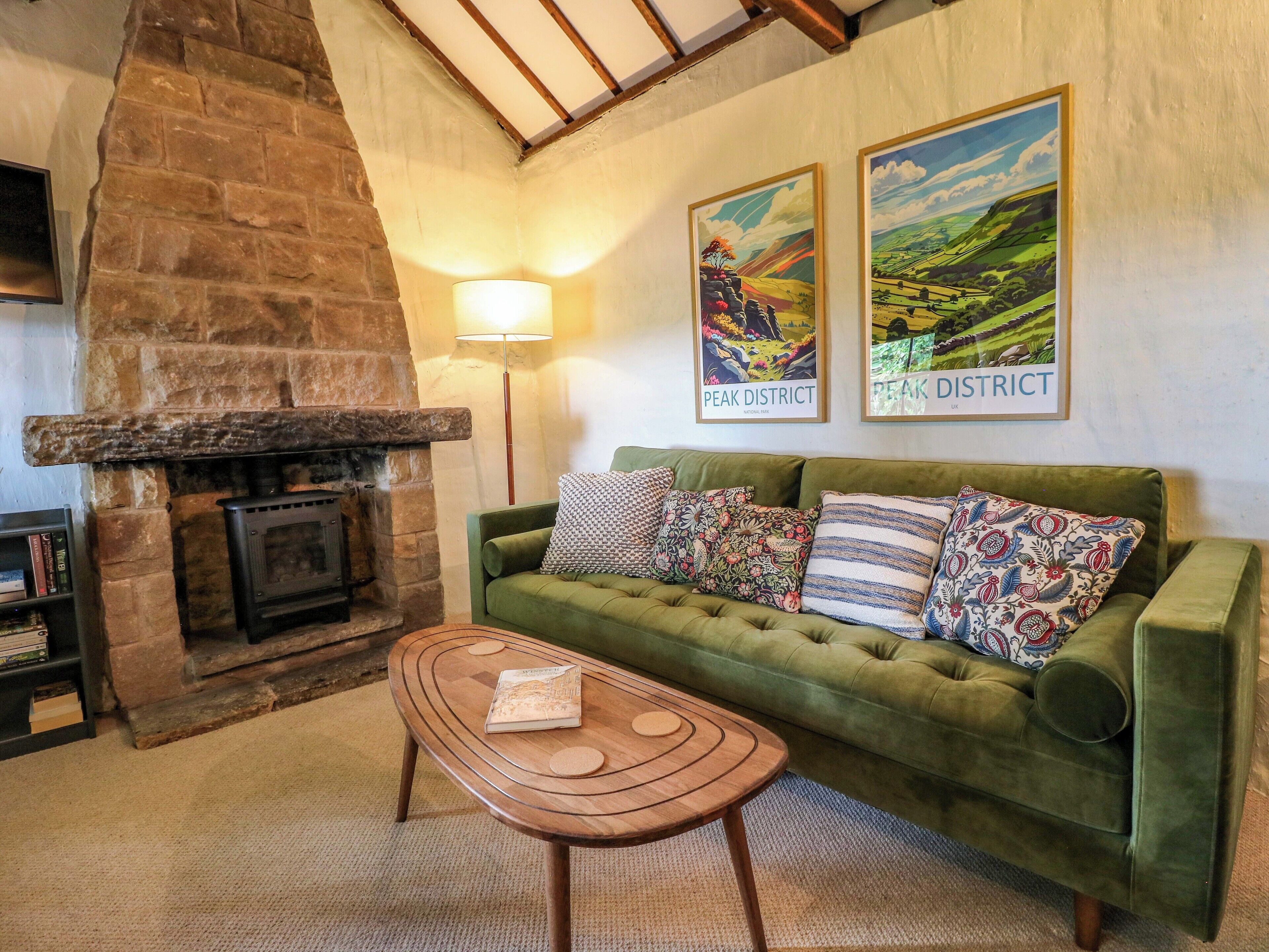 Chimney Cottage, Pet Friendly, Character Holiday Cottage In Winster - Bakewell