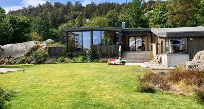 Exclusive Designer Home with Sea View – A Scandinavian Retreat