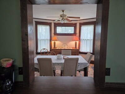 Welcome to Grandma's Cottage!