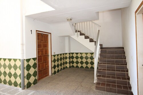 Modern 1-bedroom Apartment With Terrace