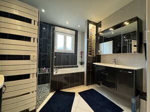 Rumah | Kamar mandi