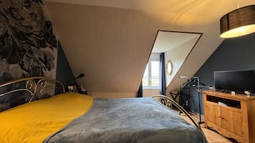 House | 7 bilik tidur, seterika/papan seterika