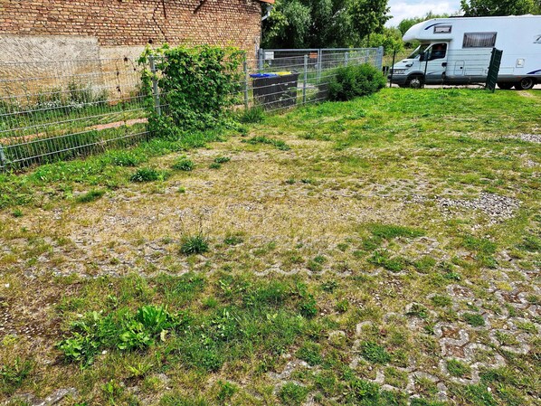 Apartment | Property grounds - Ferienwohnung Kogge im Zentrum von Roebel (Röbel/Müritz)