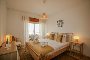 1 chambre, fer et planche à repasser, Wi-Fi gratuit, draps fournis