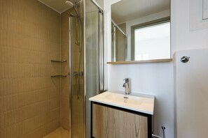 Luxury Studio, Sea View | Bathroom - Phaedrus Living: Paros Cycladic Residences 7 (Paros)